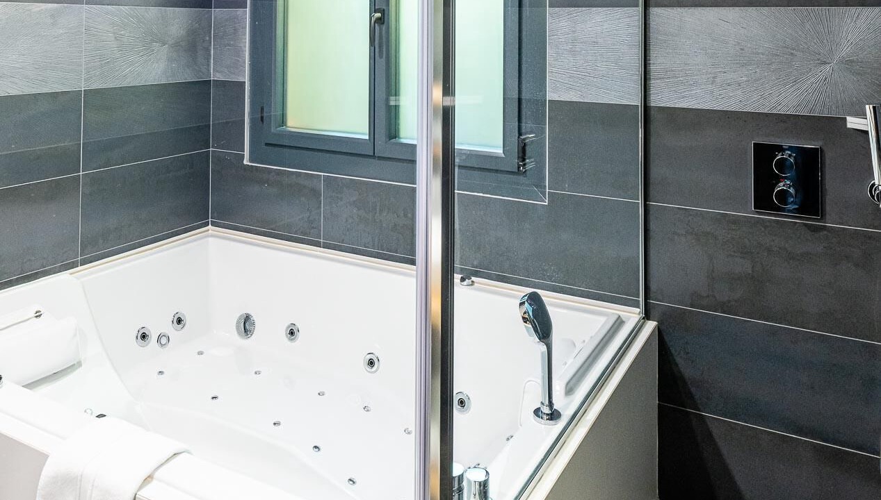 Photo of Bathroom in Le Barp