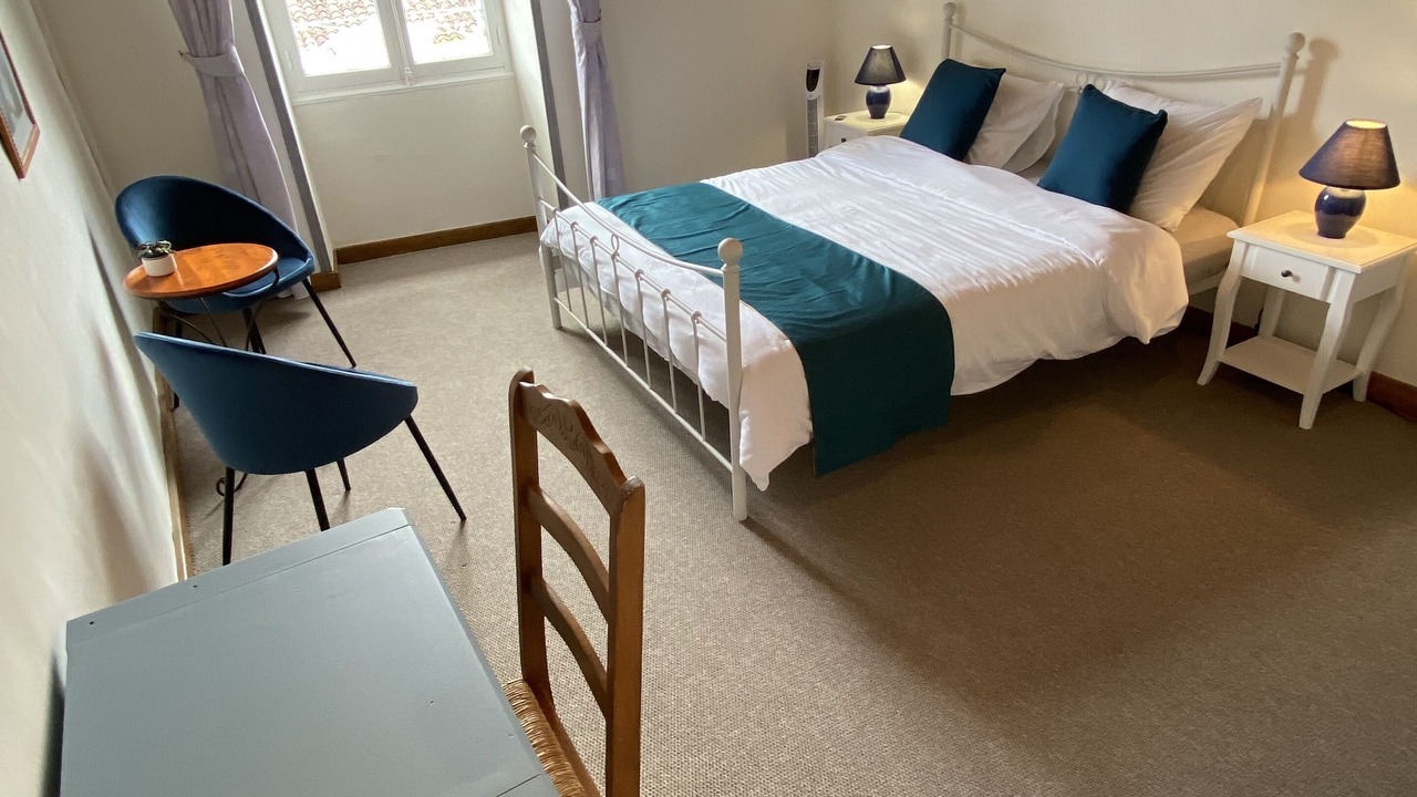 Photo of Bedroom in Aubigne