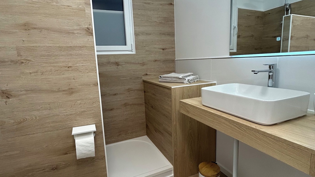 Photo of Bathroom in Graves-Saint-Amant