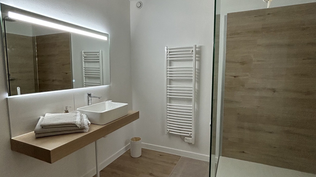 Photo of Bathroom in Graves-Saint-Amant