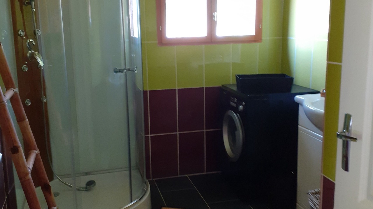 Photo of Bathroom in Saint-Savin