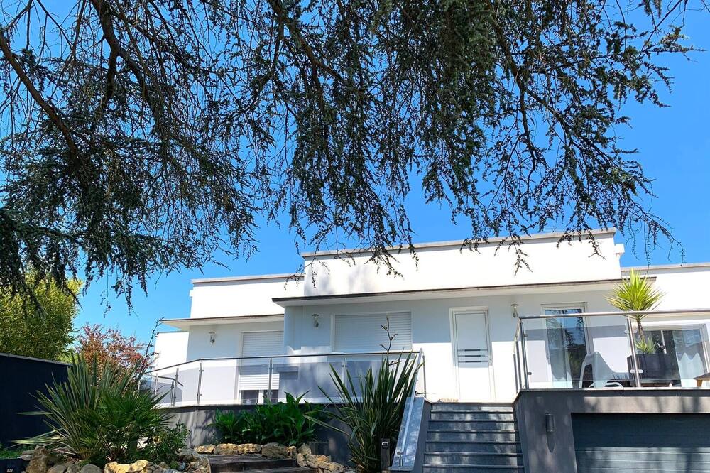 Photo of Outdoor in Villenave-d'Ornon