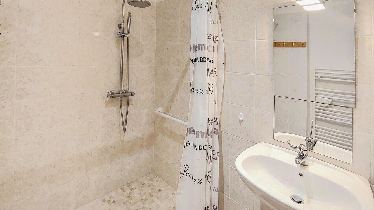 Photo of Bathroom in Loubigne