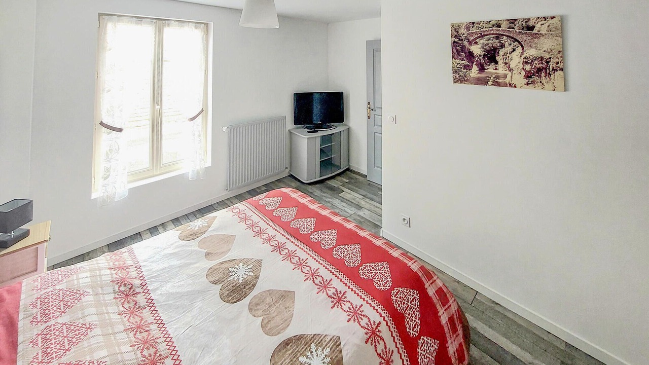 Photo of Bedroom in Loubigne