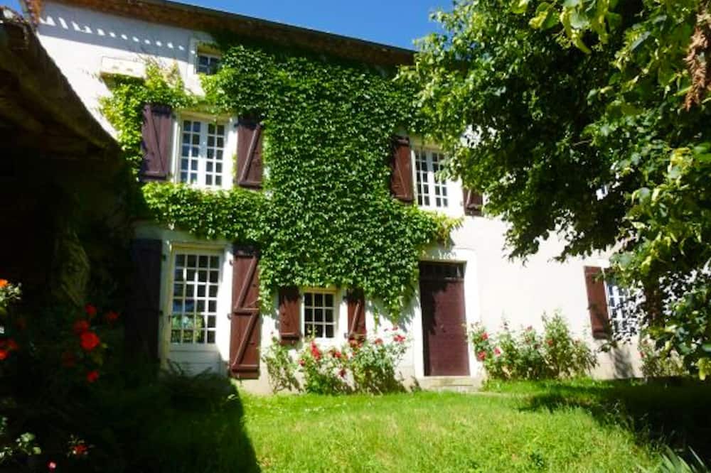 Photo of Others in Genouillac
