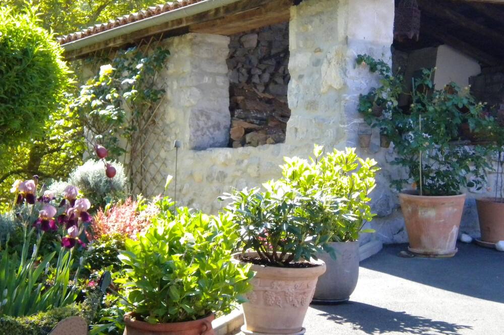 Photo of Outdoor in Saint-Esteben
