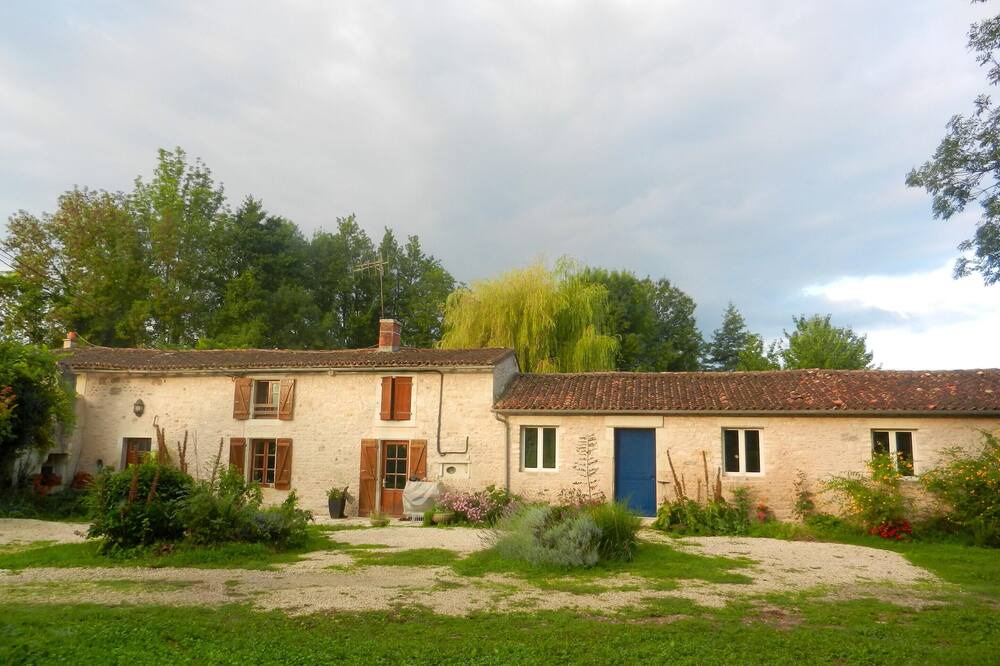 Photo of Outdoor in La Mothe-Saint-Heray