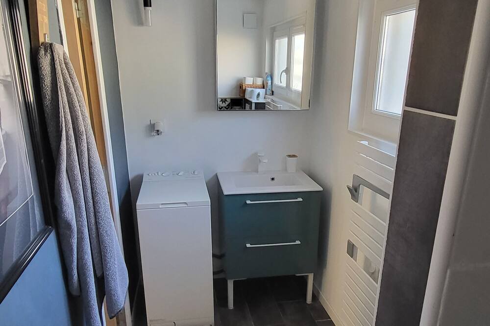 Photo of Bathroom in Cognac