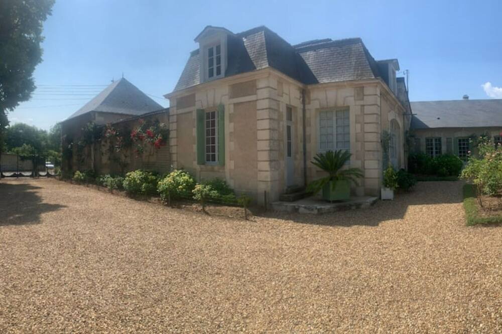 Photo of Outdoor in Jaunay-Clan
