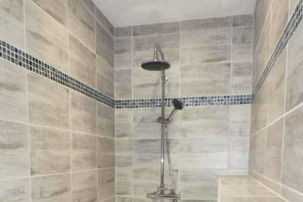 Photo of Bathroom in Saint-Pierre-de-Clairac