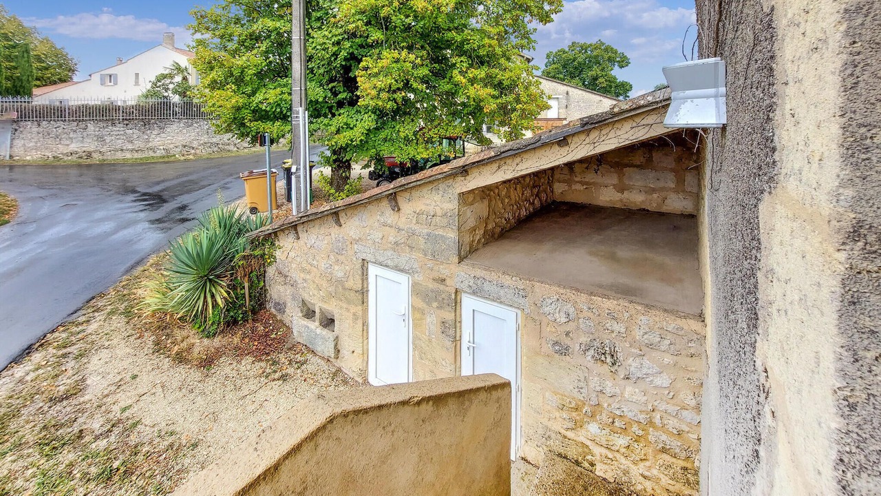Photo of Outdoor in Puisseguin