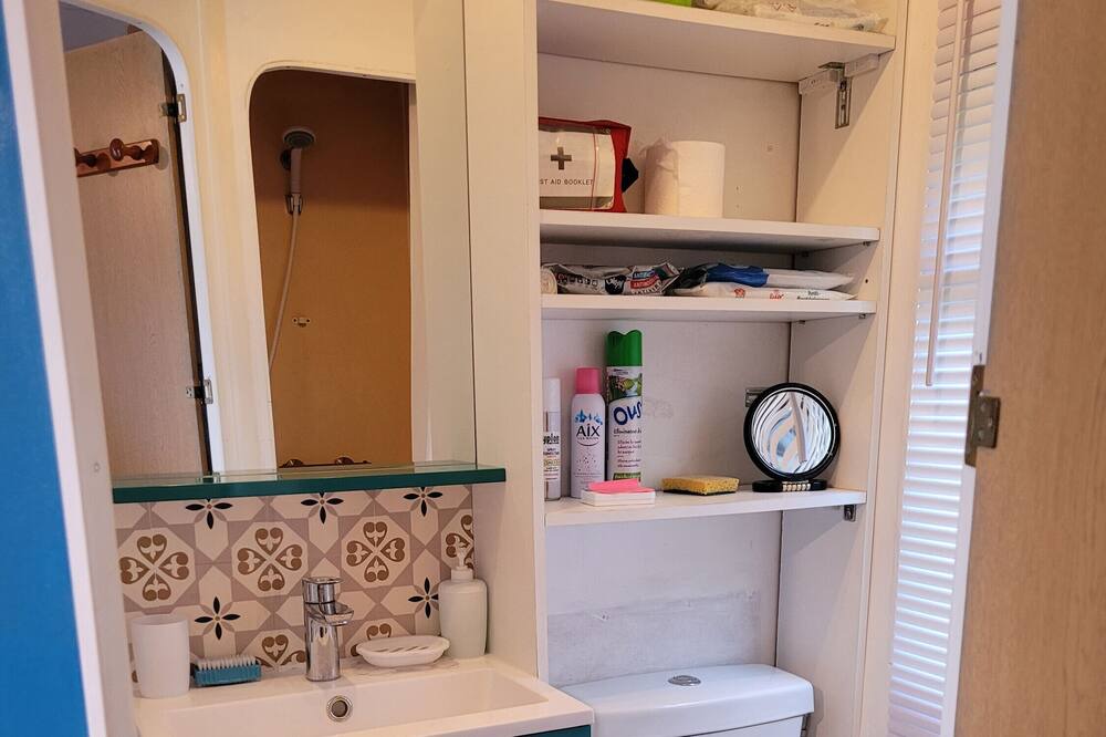 Photo of Bathroom in Port-des-Barques