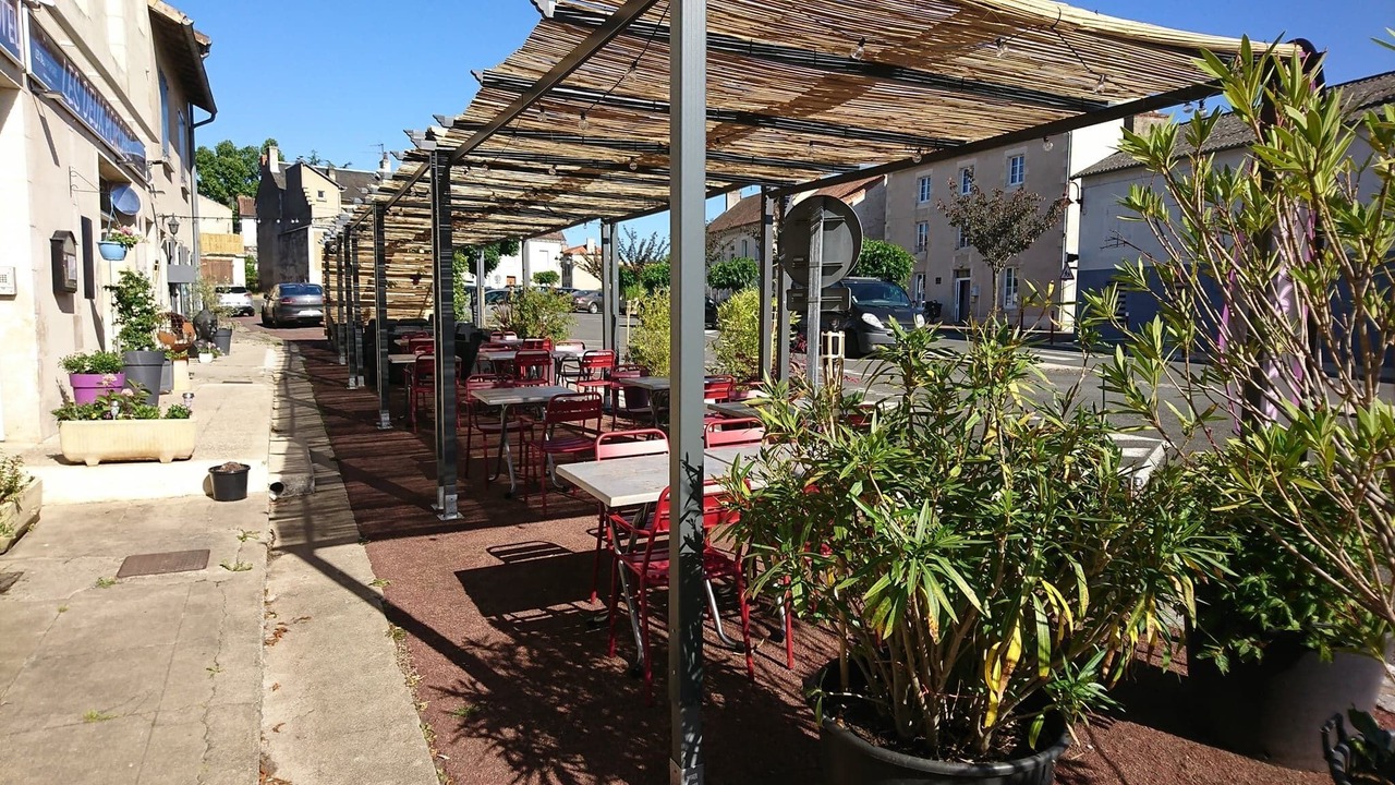 Photo of Buildings in Salles-en-Toulon