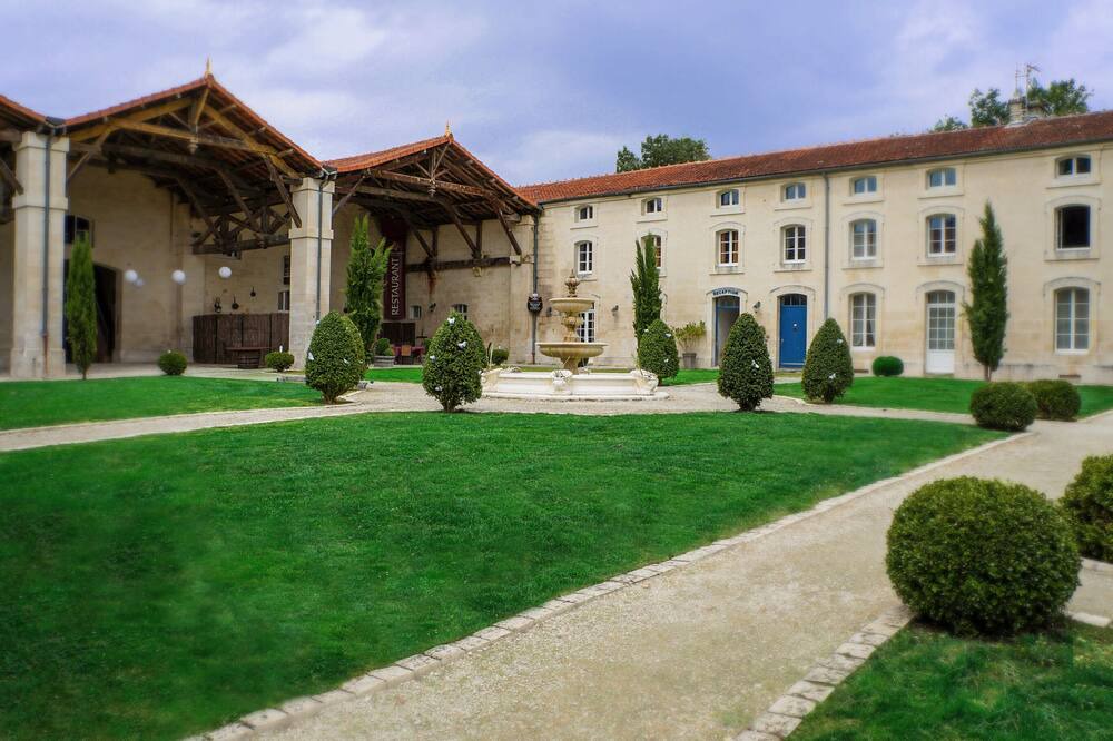 Photo of Outdoor in Saintes Agglomeration