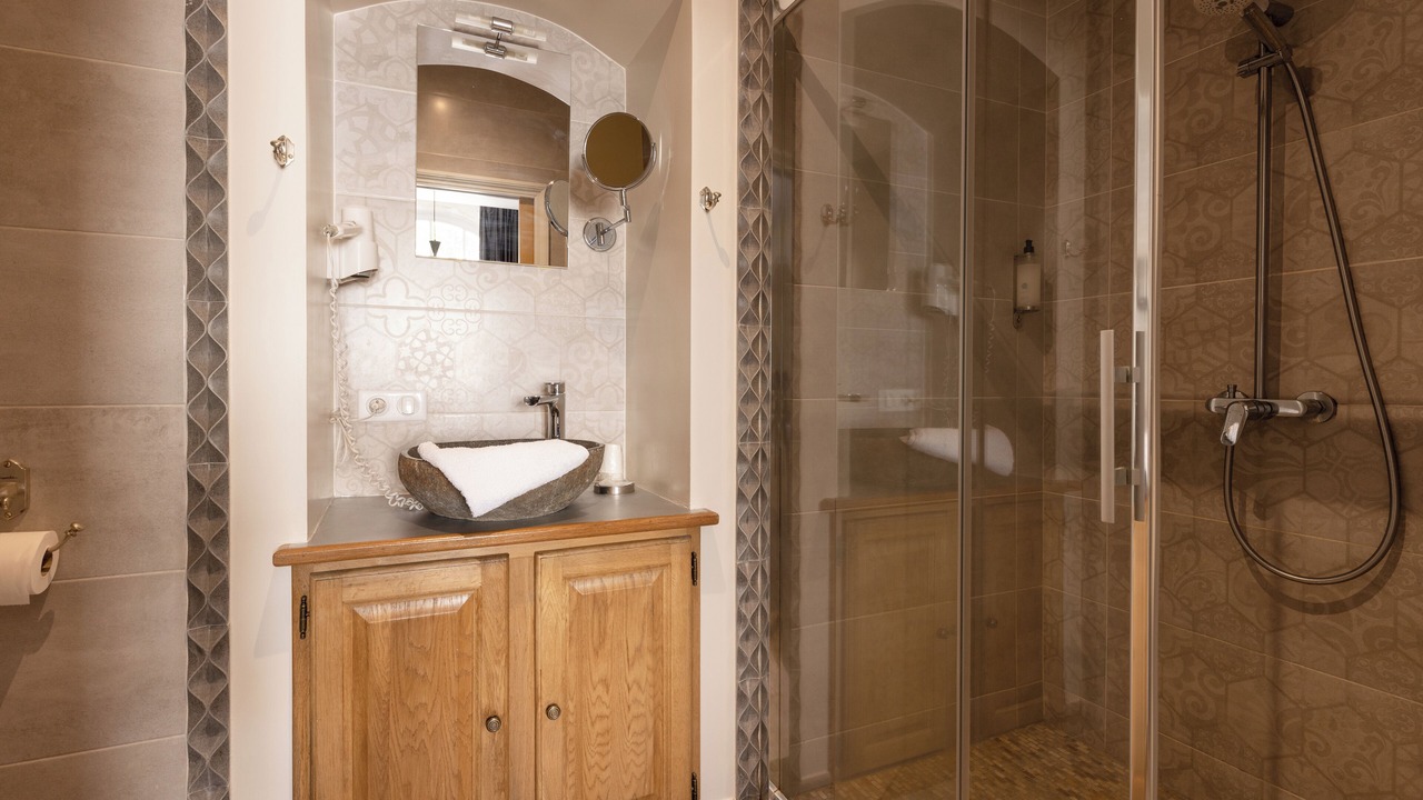 Photo of Bathroom in Cognac