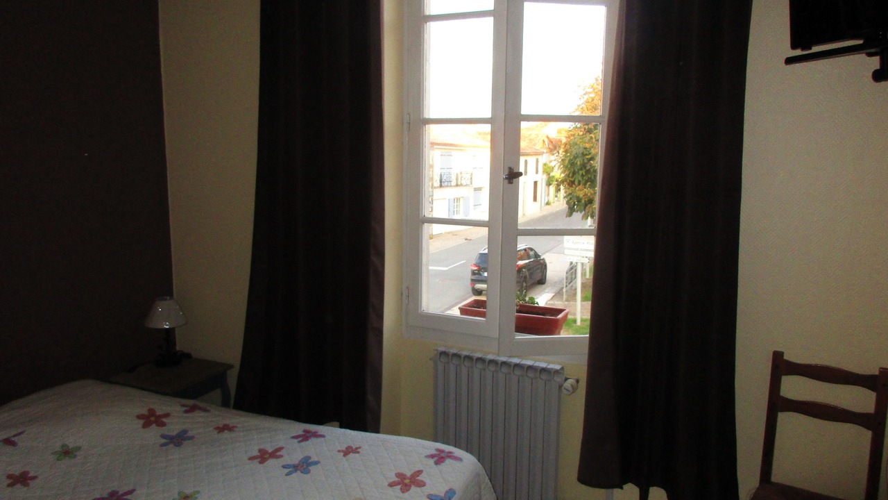 Photo of Bedroom in Montils