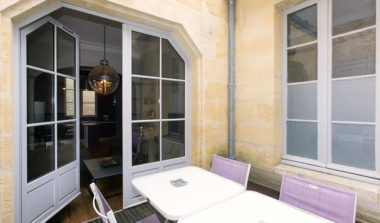 Photo of Outdoor in Hotel de Ville - Quinconces