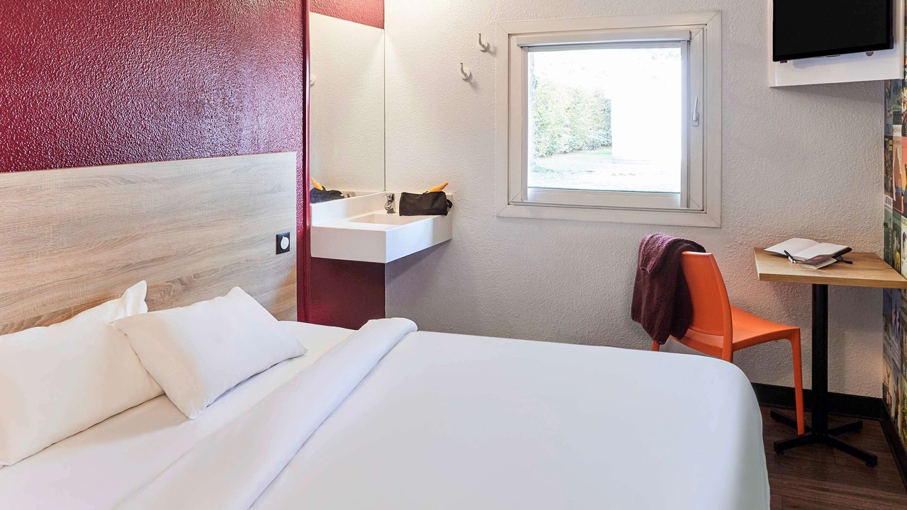 Photo of Bedroom in Villenave-d'Ornon