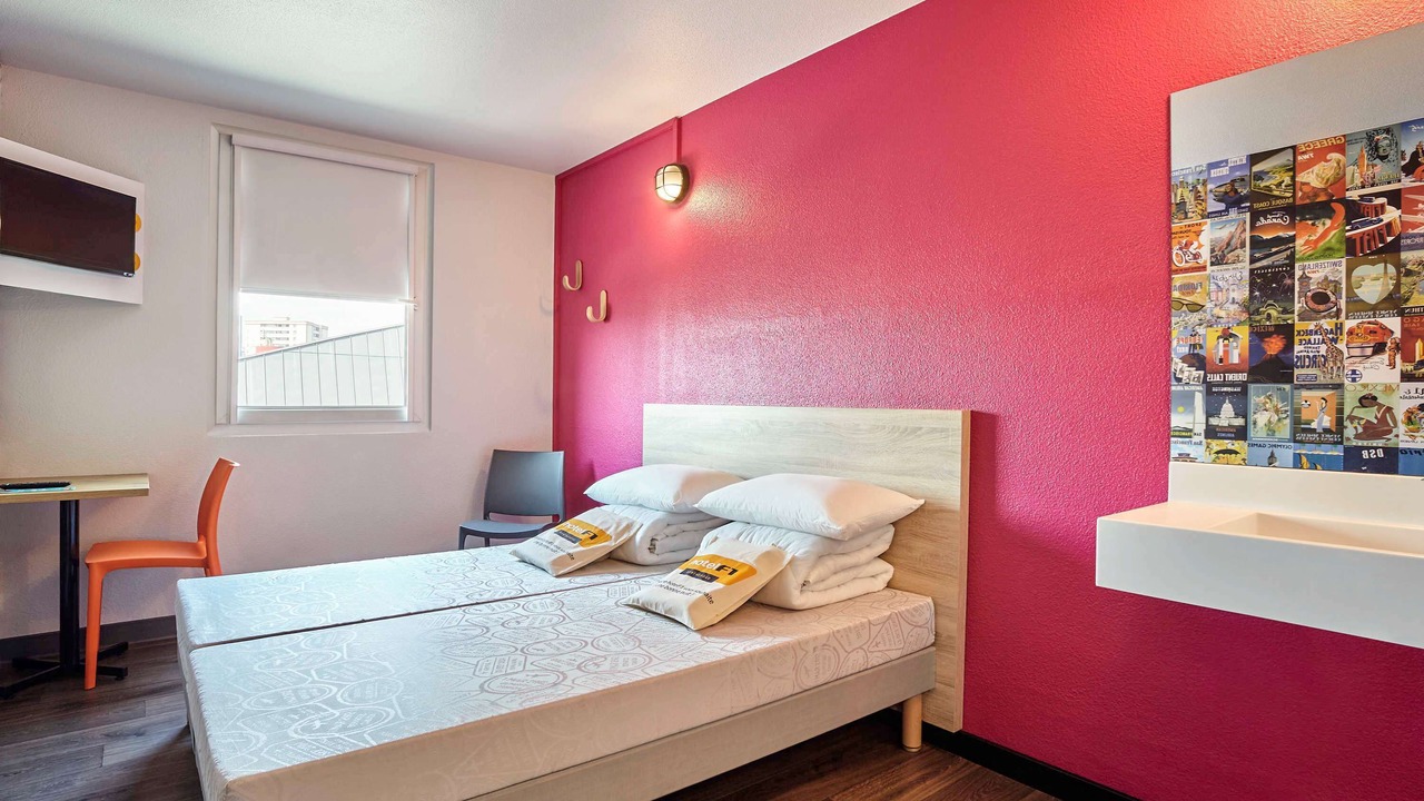 Photo of Bedroom in Chasseneuil-du-Poitou