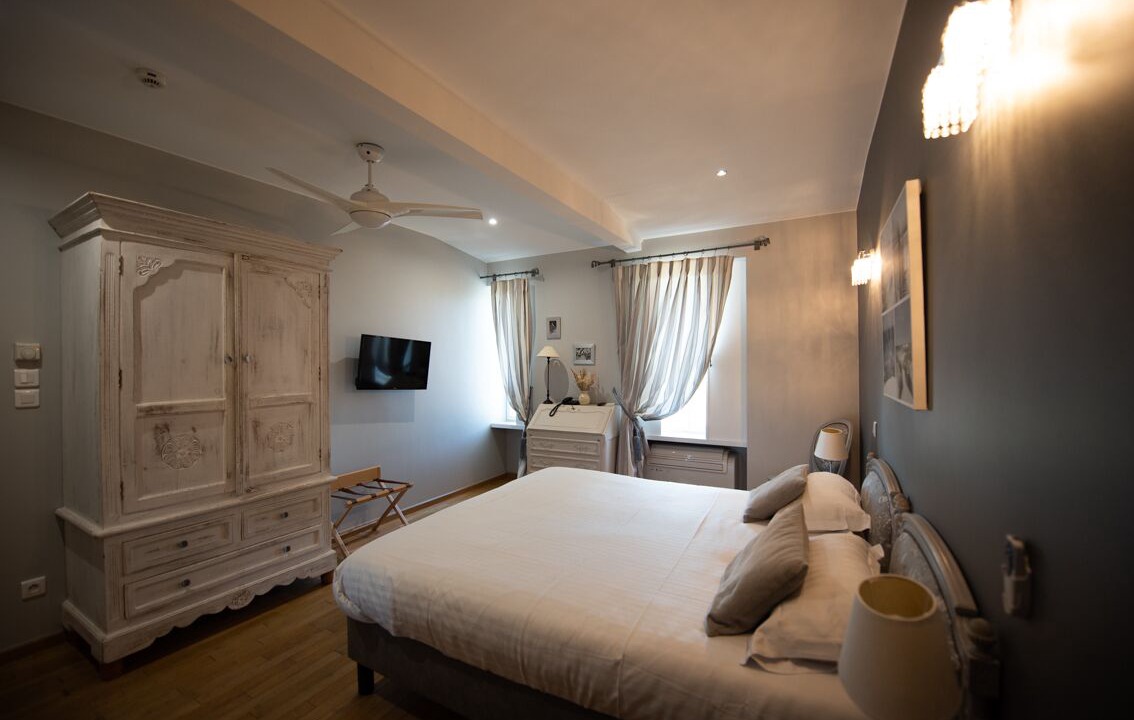 Photo of Bedroom in Saint-Medard-d'Eyrans