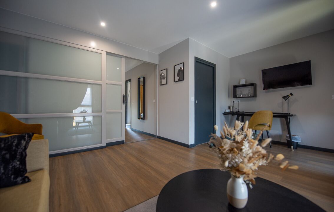 Photo of Bedroom in Saint-Medard-d'Eyrans