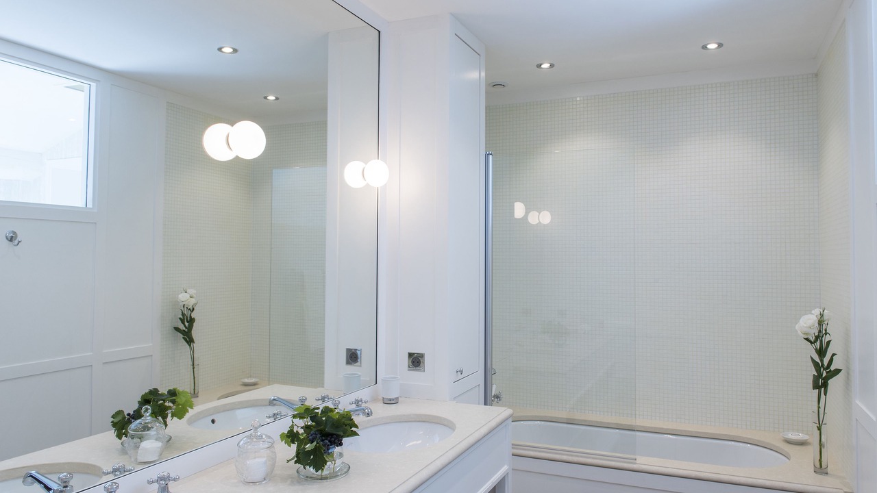 Photo of Bathroom in Leognan