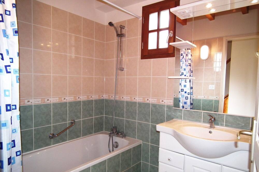 Photo of Bathroom in Gavaudun