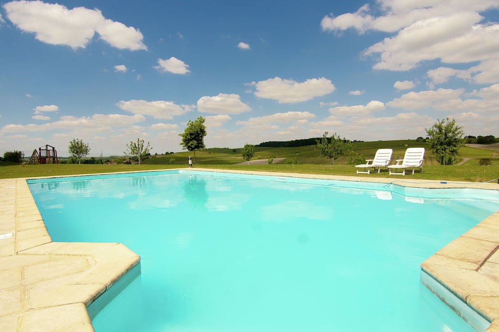 Photo of Outdoor in Saint-Preuil