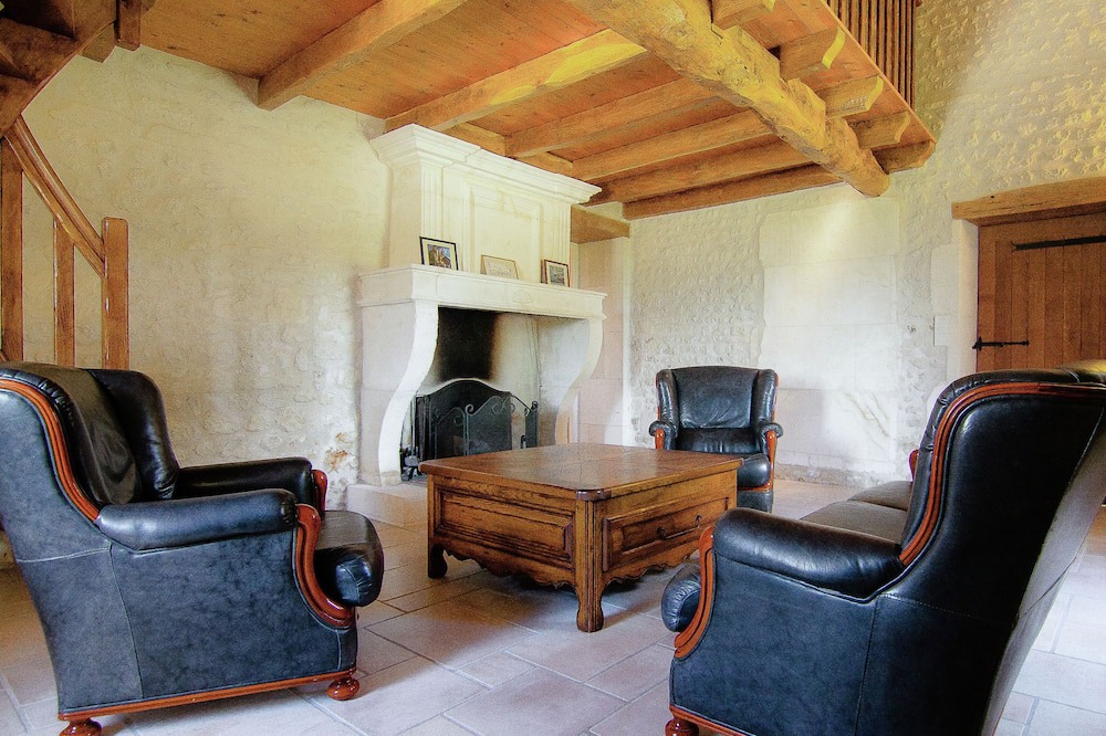 Photo of Livingroom in Saint-Preuil