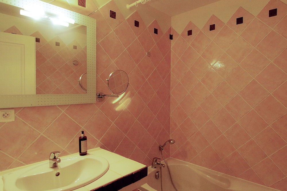 Photo of Bathroom in Saint-Preuil