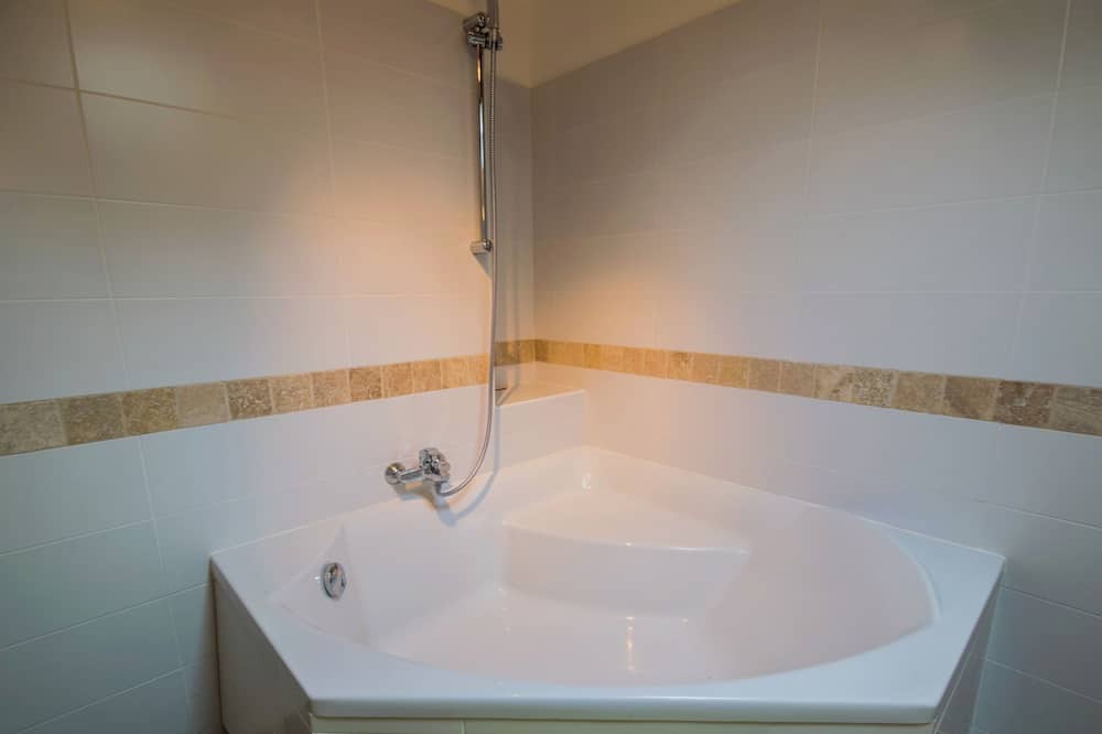 Photo of Bathroom in Saint-Cibard