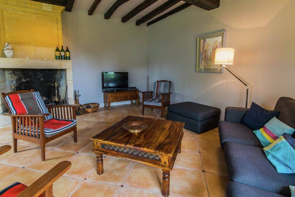 Photo of Livingroom in Saint-Cibard