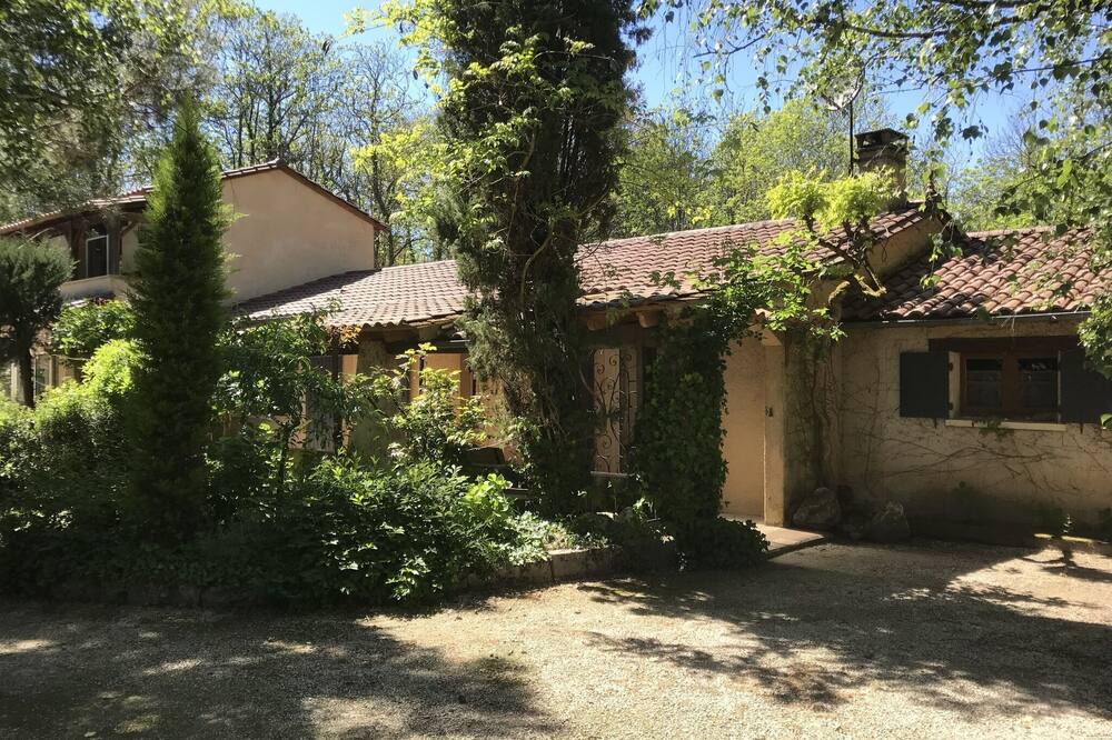 Photo of Outdoor in Lamonzie-Montastruc