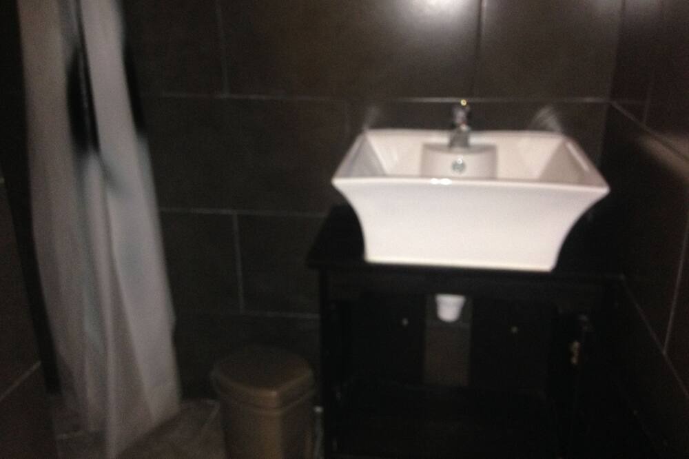 Photo of Bathroom in Lamonzie-Montastruc