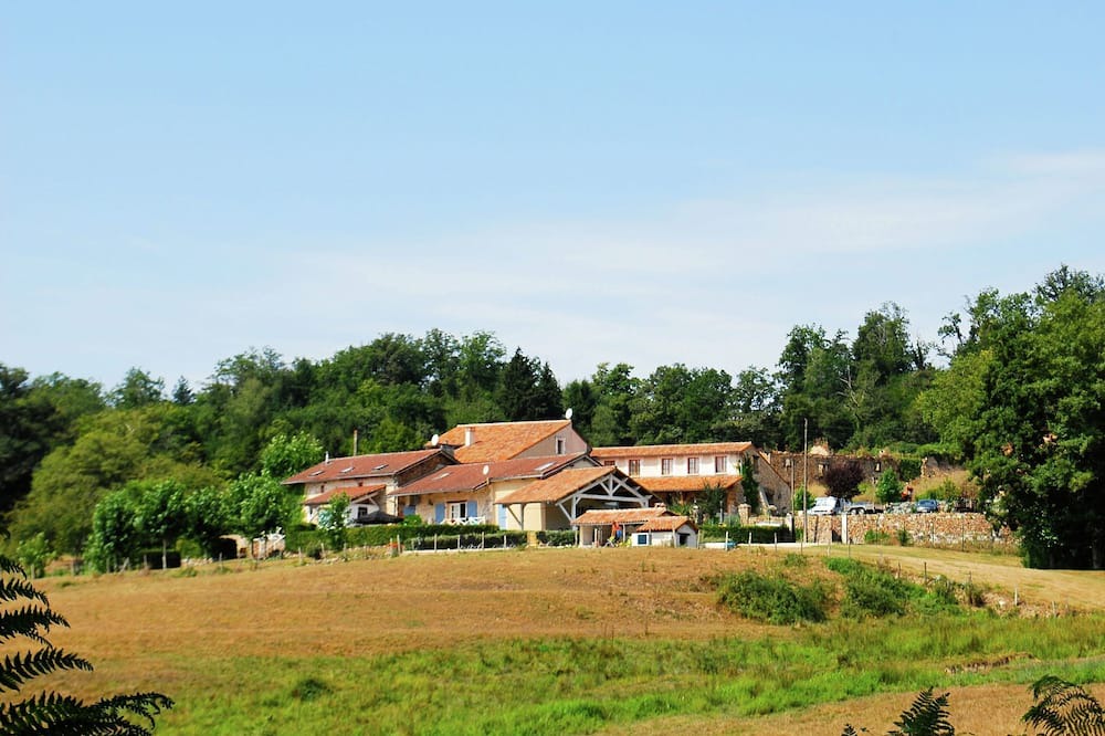 Photo of Others in Roussines