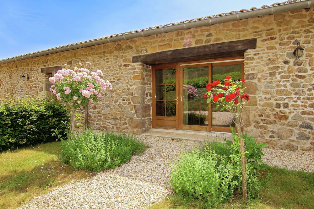 Photo of Outdoor in Roussines