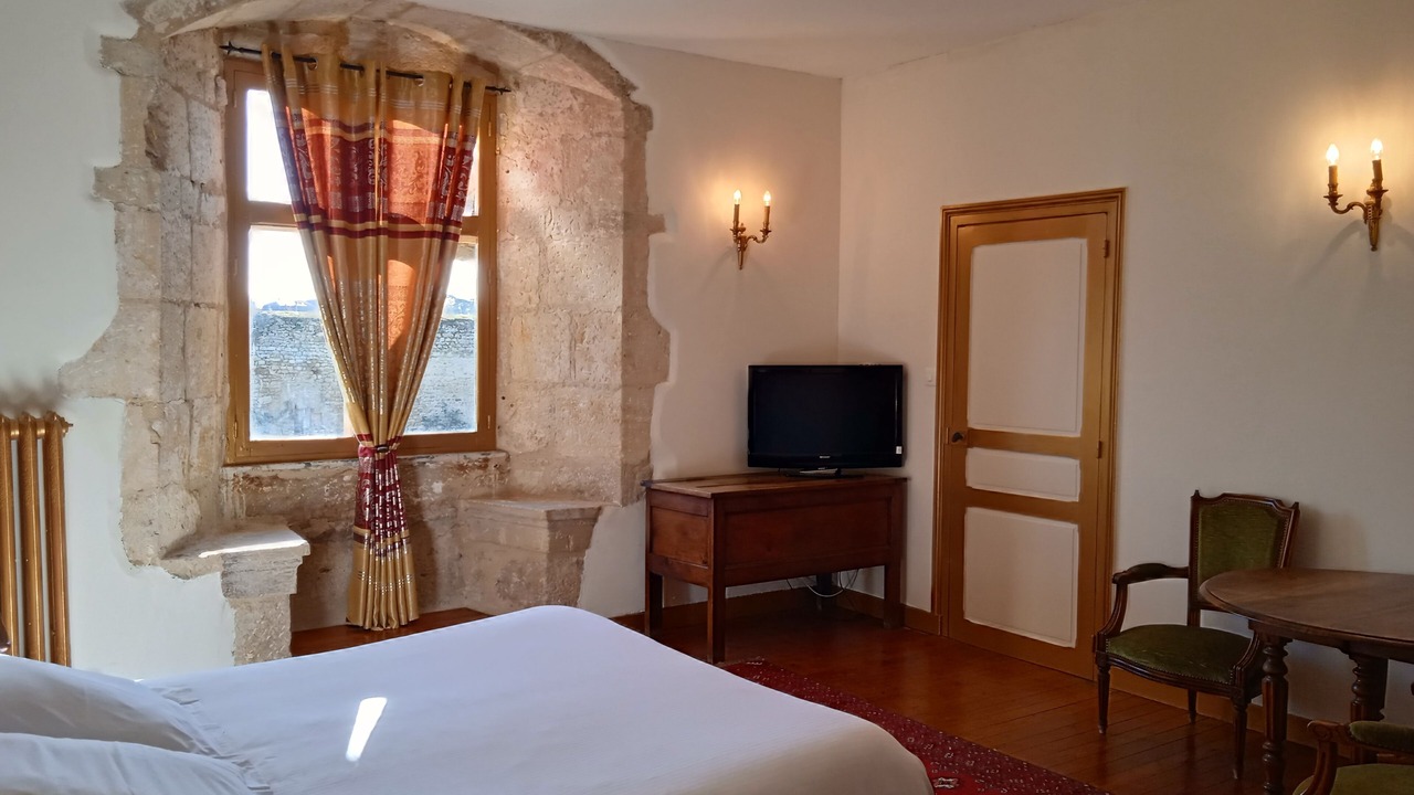 Photo of Bedroom in Airvault