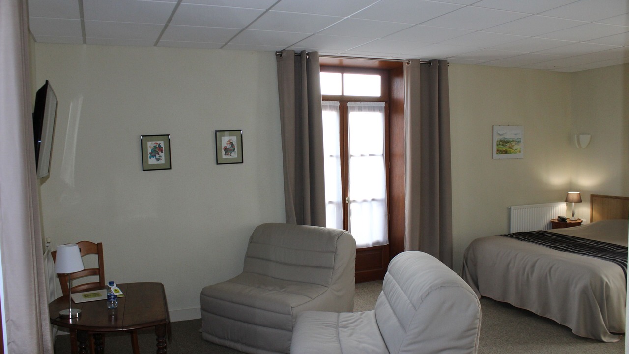 Photo of Others in Cieux