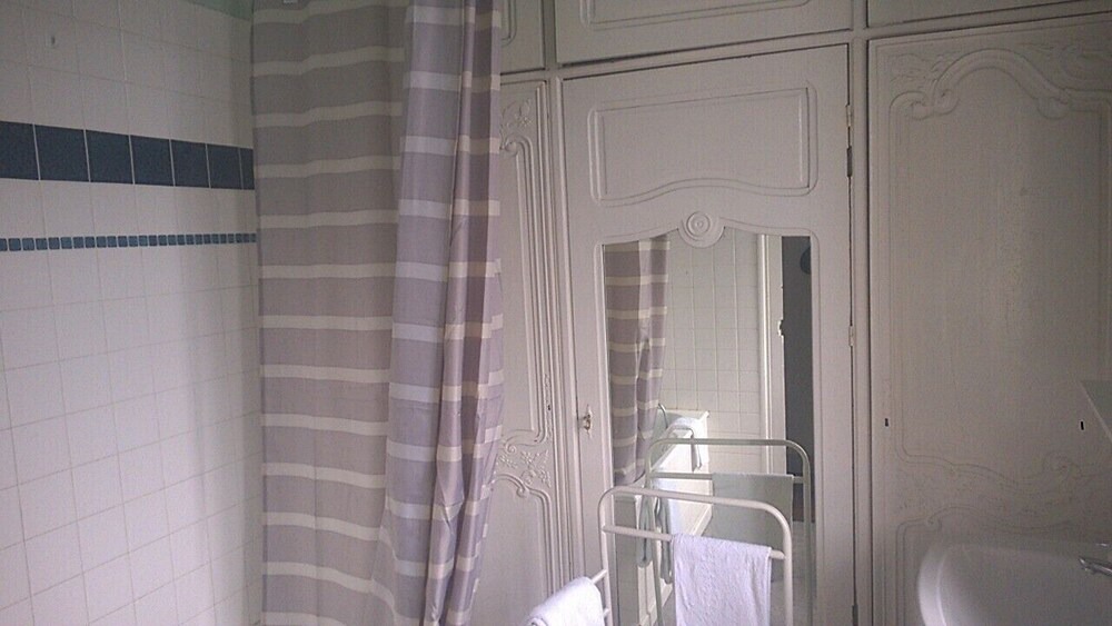 Photo of Bathroom in Jonzac