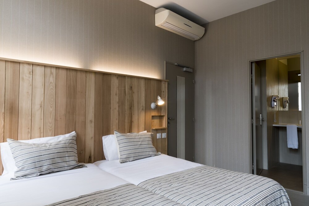 Photo of Bedroom in Saint-Emilion