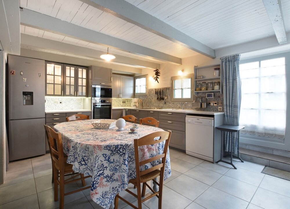 Photo of Kitchen in Sainte-Marie-de-Re