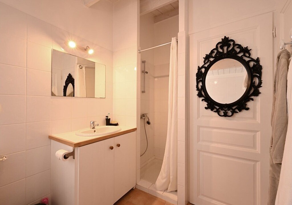 Photo of Bathroom in Les Portes-en-Re