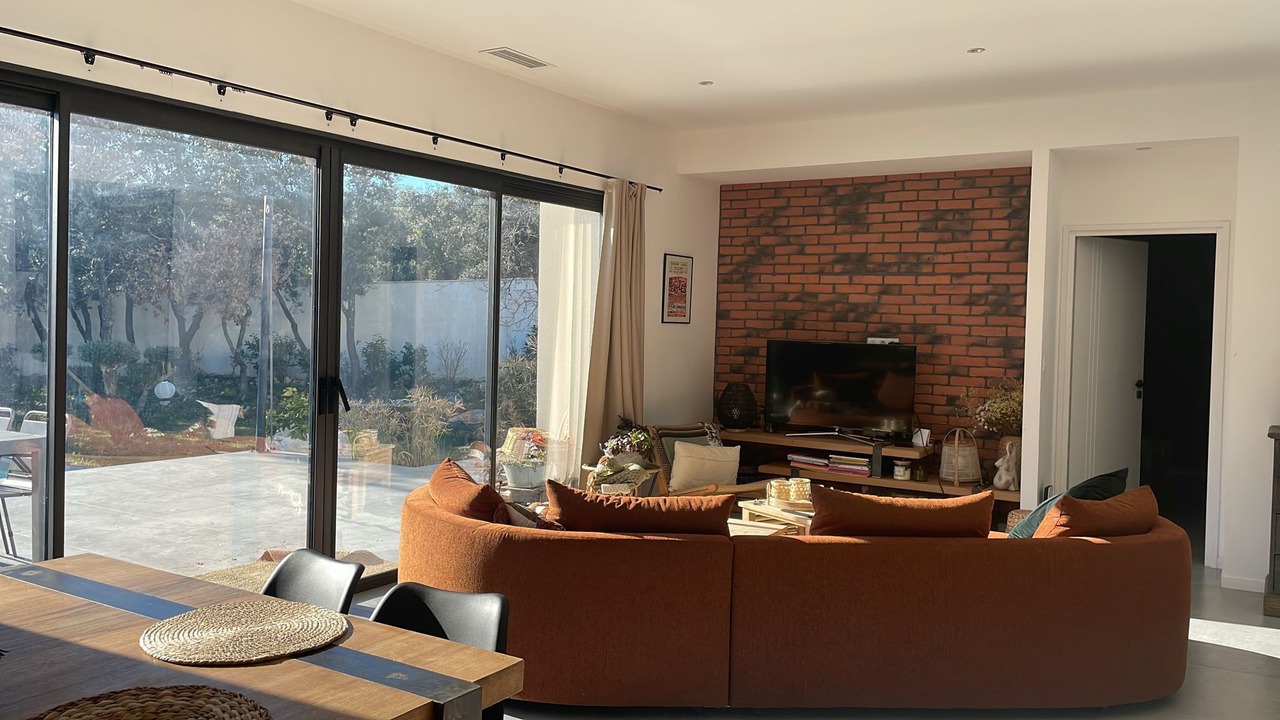 Photo of Livingroom in Caumont-sur-Durance