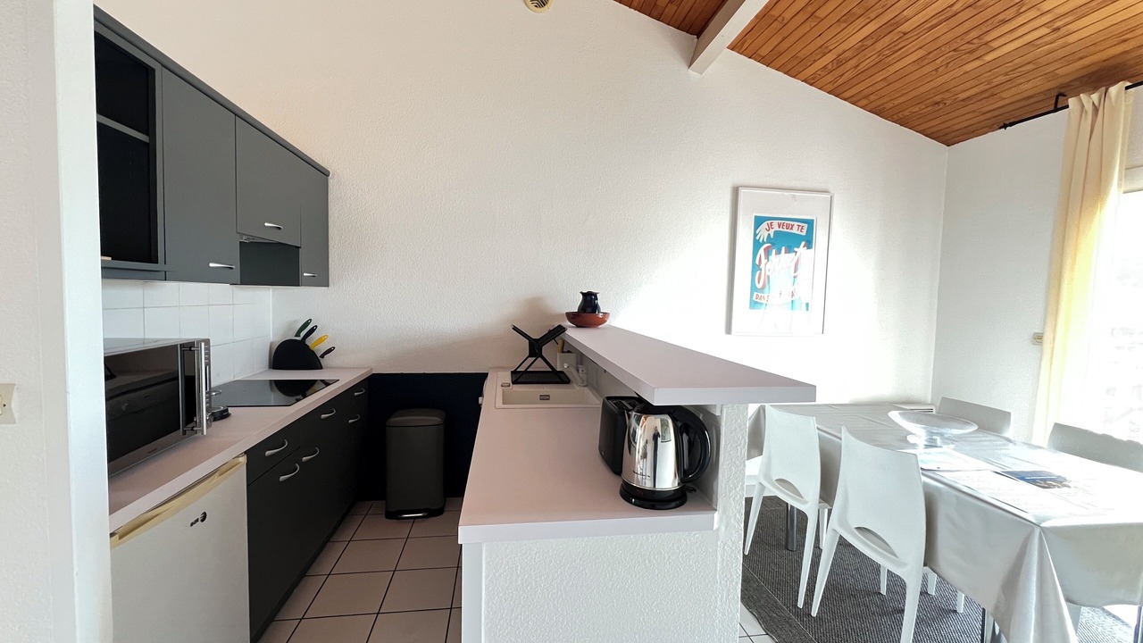 Photo of Kitchen in Piraillan