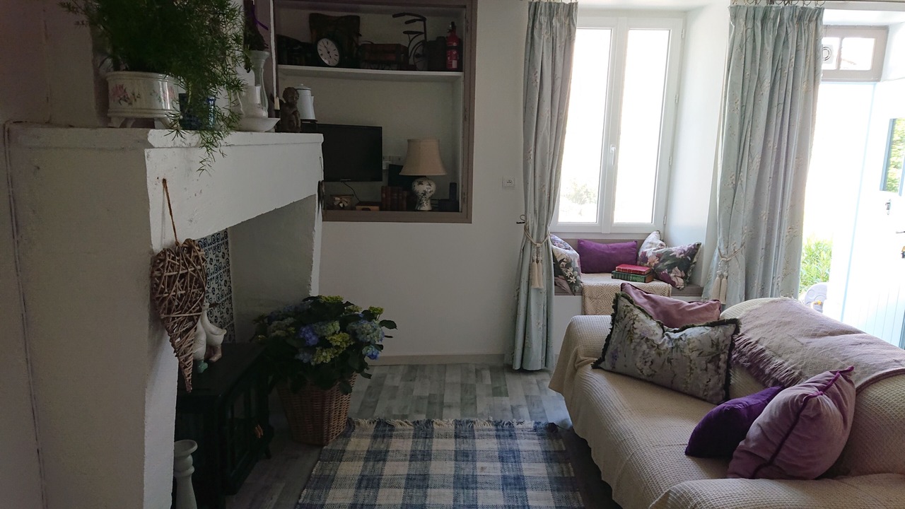 Photo of Livingroom in Bellon