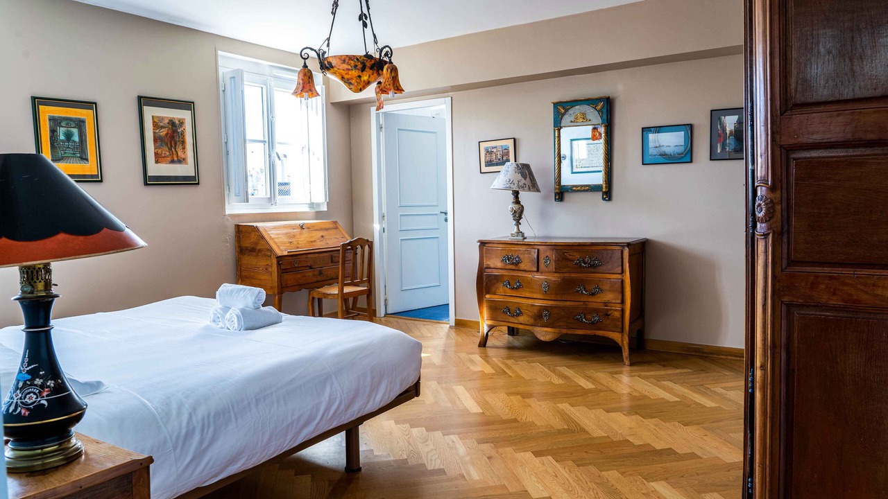 Photo of Bedroom in Bordeaux Golden Triangle