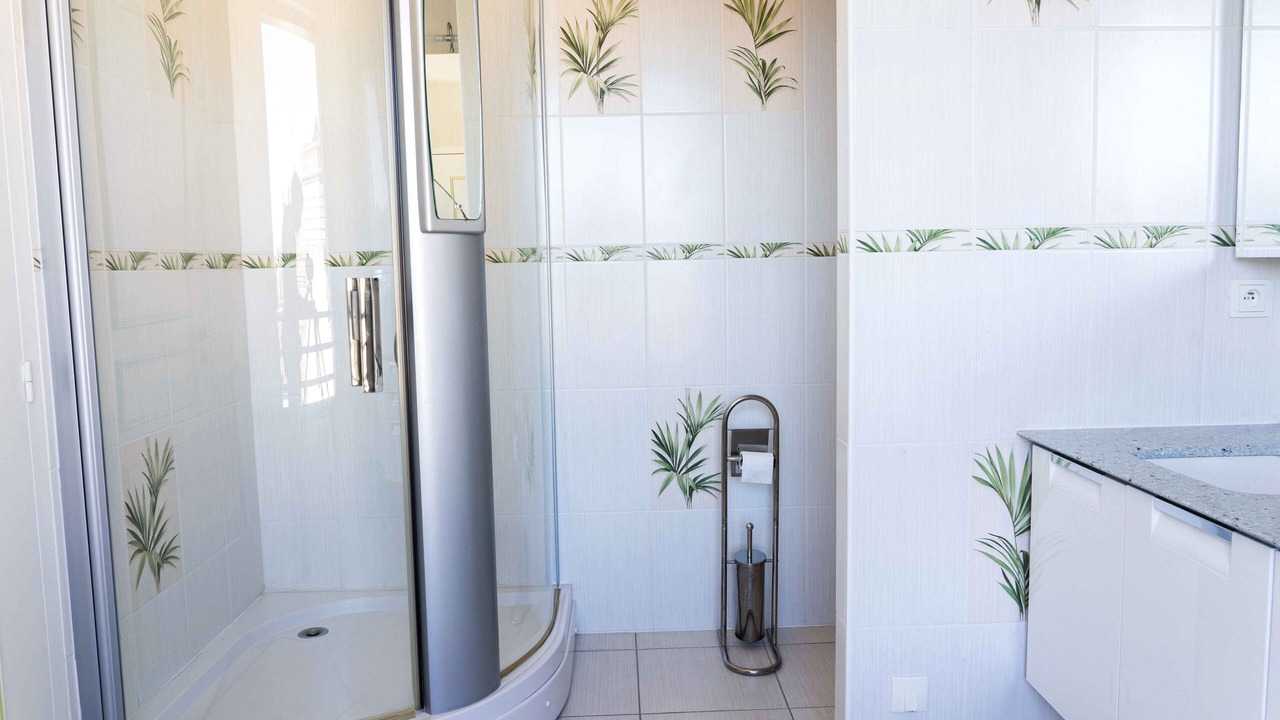 Photo of Bathroom in Bordeaux Golden Triangle
