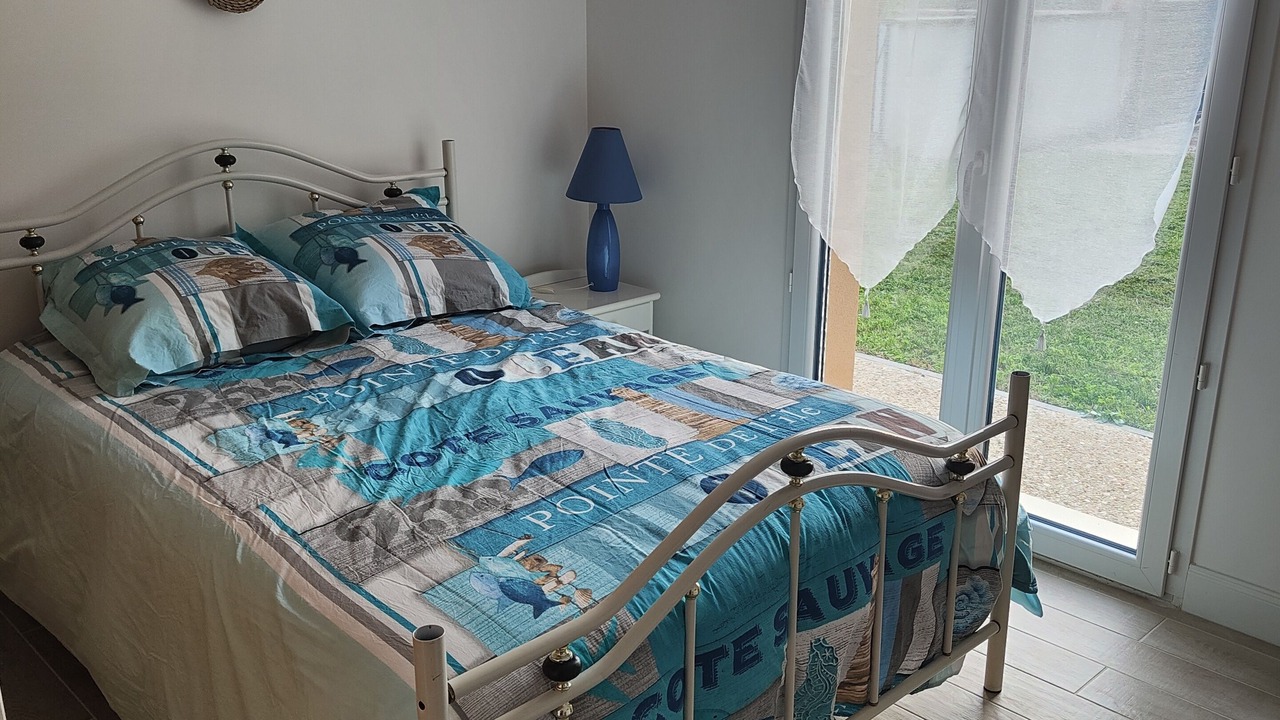 Photo of Bedroom in Saint-Caprais de Blaye