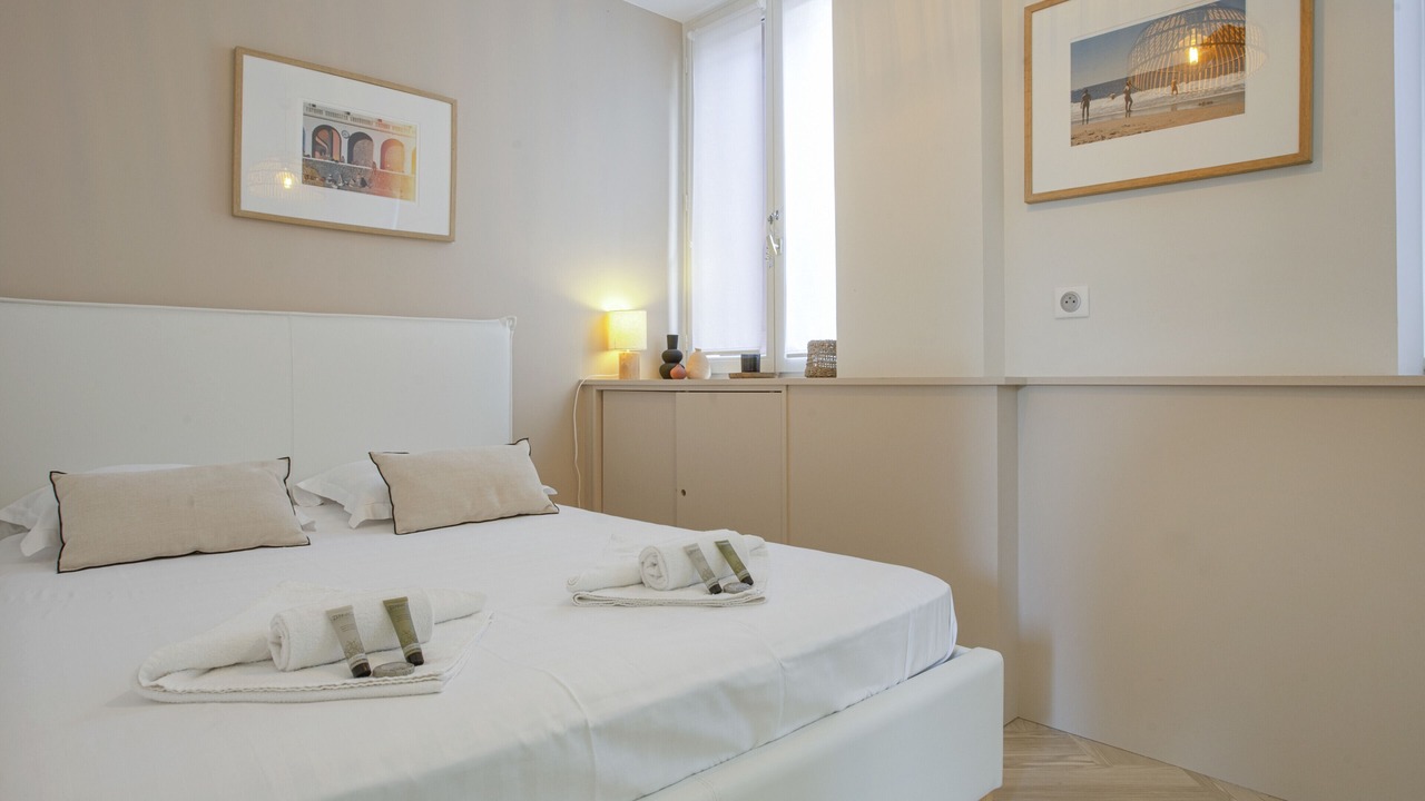 Photo of Bedroom in Biarritz City Centre
