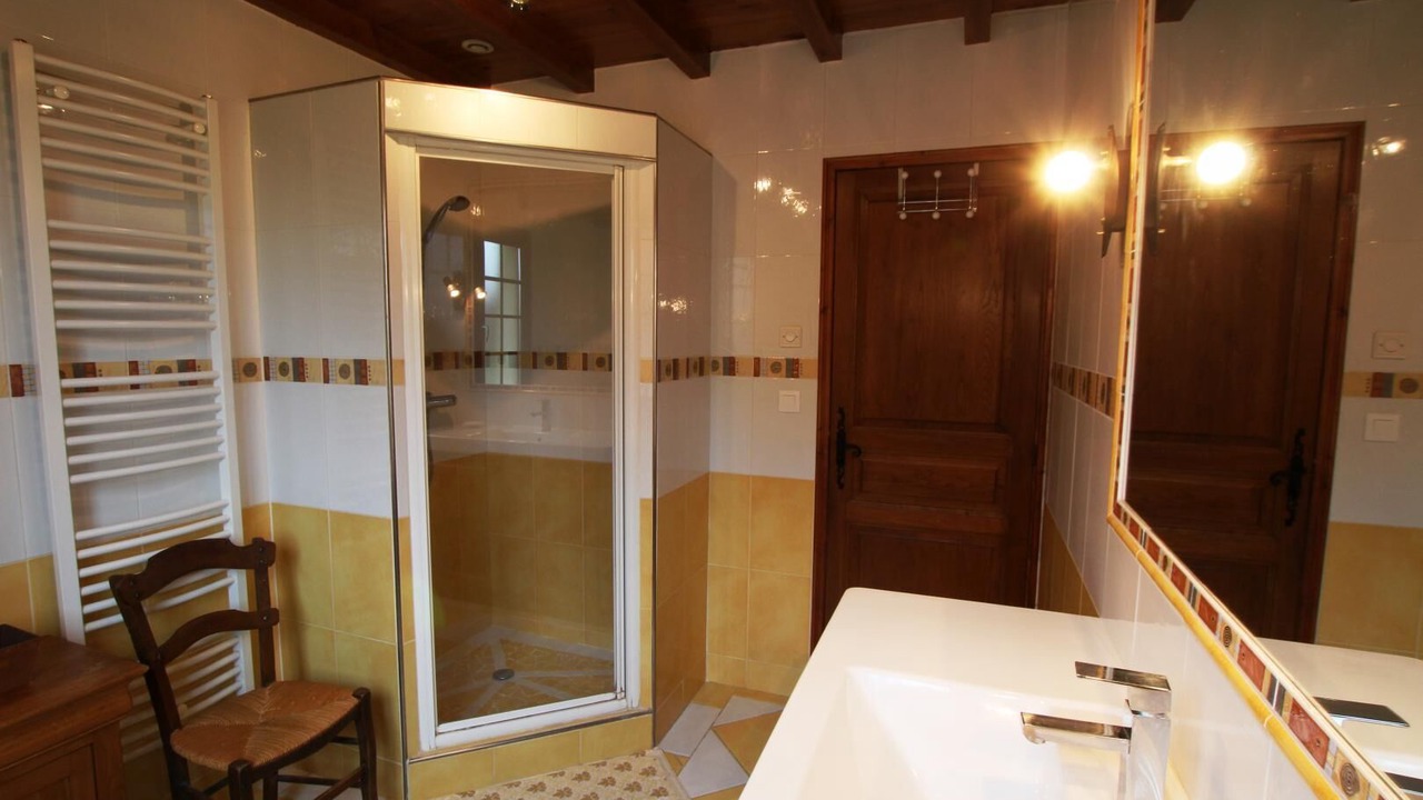 Photo of Bathroom in Sault-De-Navailles